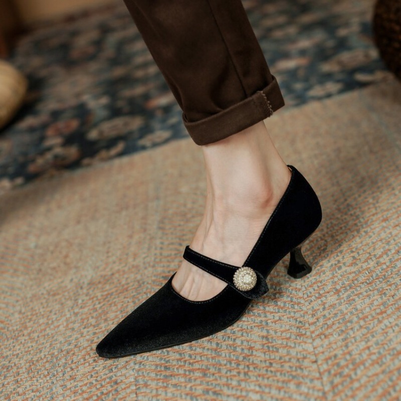 Scarpe Mary Jane a punta rosso - Women'S Heels recensione e prezzo