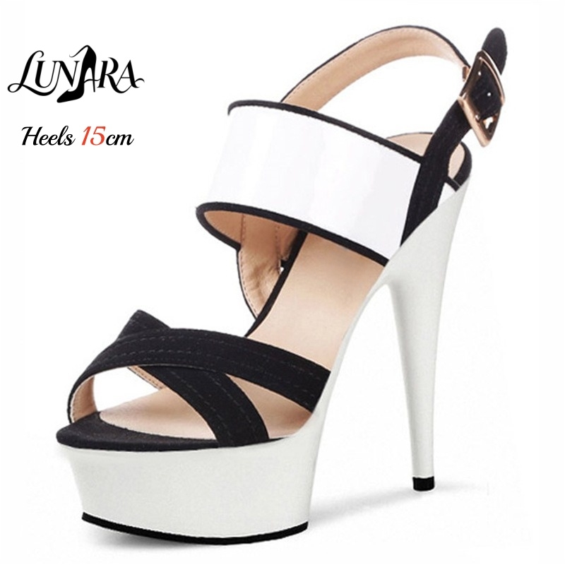 Sandali con Plateau Trasparent - Jelly Sandal Women recensione e prezzo
