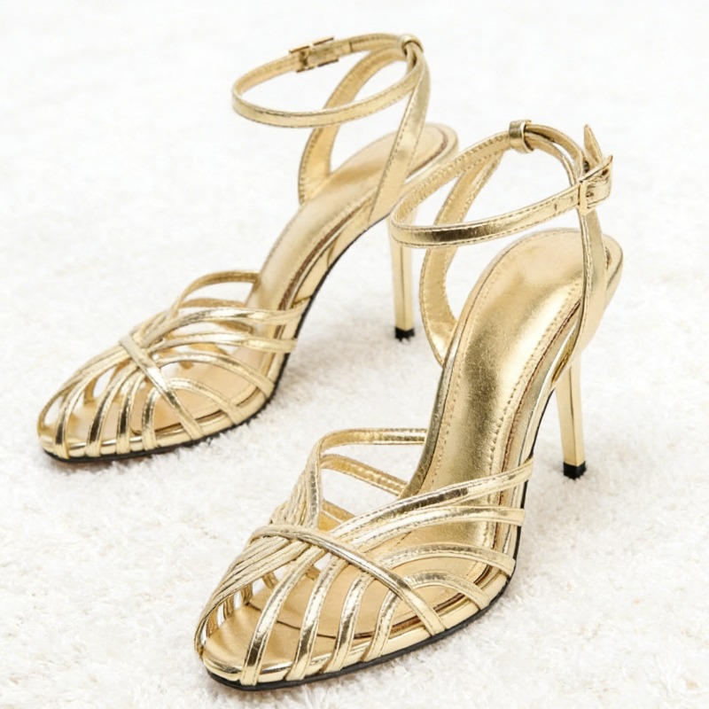Sandalo sexy con tacco alto a  - Metallic Heel Sandal recensione e prezzo